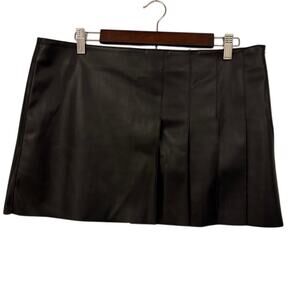 MNG Mango Pleather Pleated Mini Skirt Womens Size Large Black Back Zipper